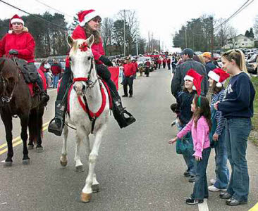 Soddy Daisy Christmas Parade 2022 Photo Gallery: Soddy-Daisy Christmas Parade - Chattanoogan.com