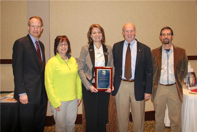 Don Ledford Athens Tn >> Debbie Ledford Melton Named Bedwell Small Businessperson Of The Year Don Ledford Athens Tn >> Debbie Ledford Melton Named Bedwell Small Businessperson Of The Year