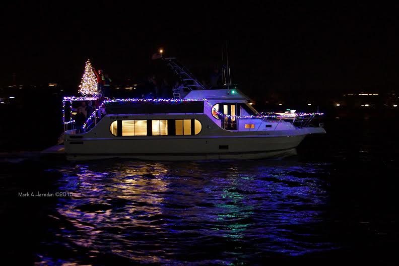 PHOTOS Christmas On The River