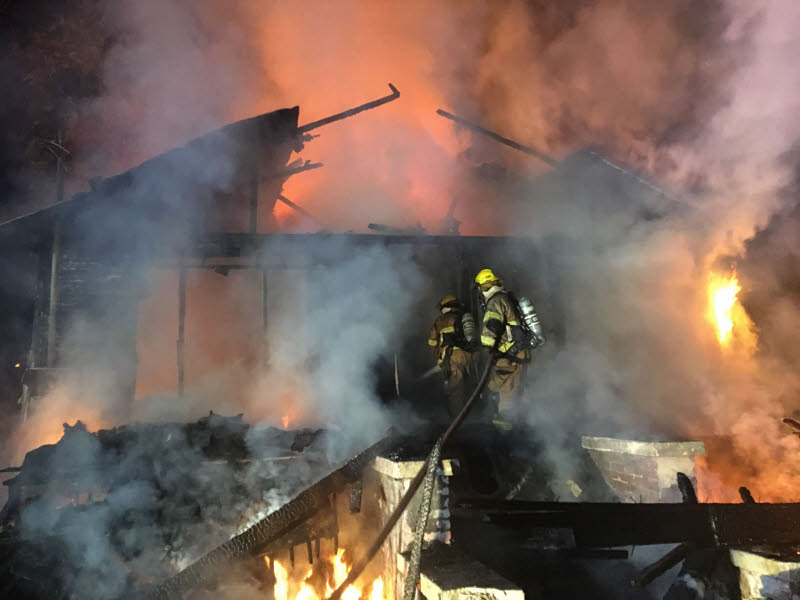Firefighters Battle Early Morning House Fire - Chattanoogan.com