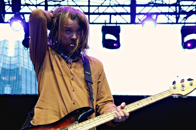 PHOTOS Dashboard Confessional, All American Rejects, And The Maine