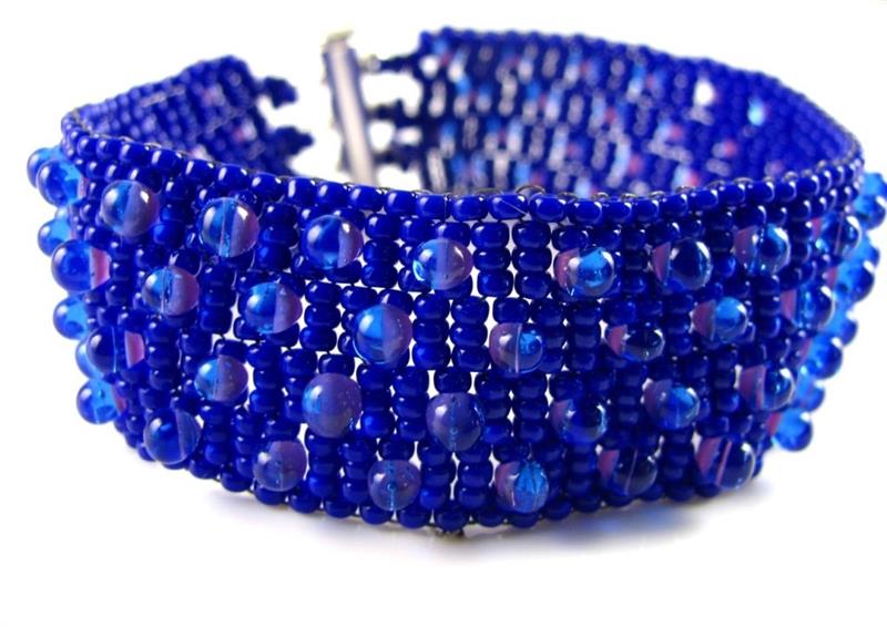 Bead Weaving Classes To Be Offered At Heritage House