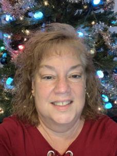 Lori Gallagher received a $1,000 scholarship from the Chattanooga Technology Council