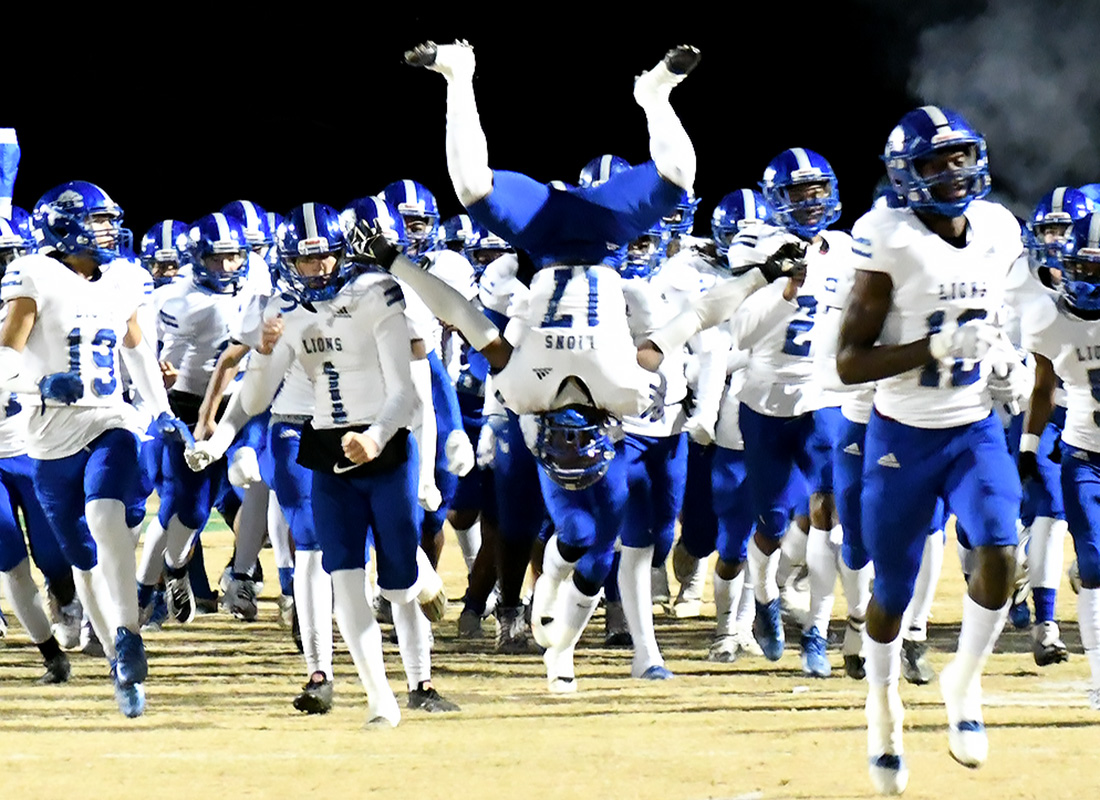 PHOTOS East Hamilton Football Hosts Red Bank