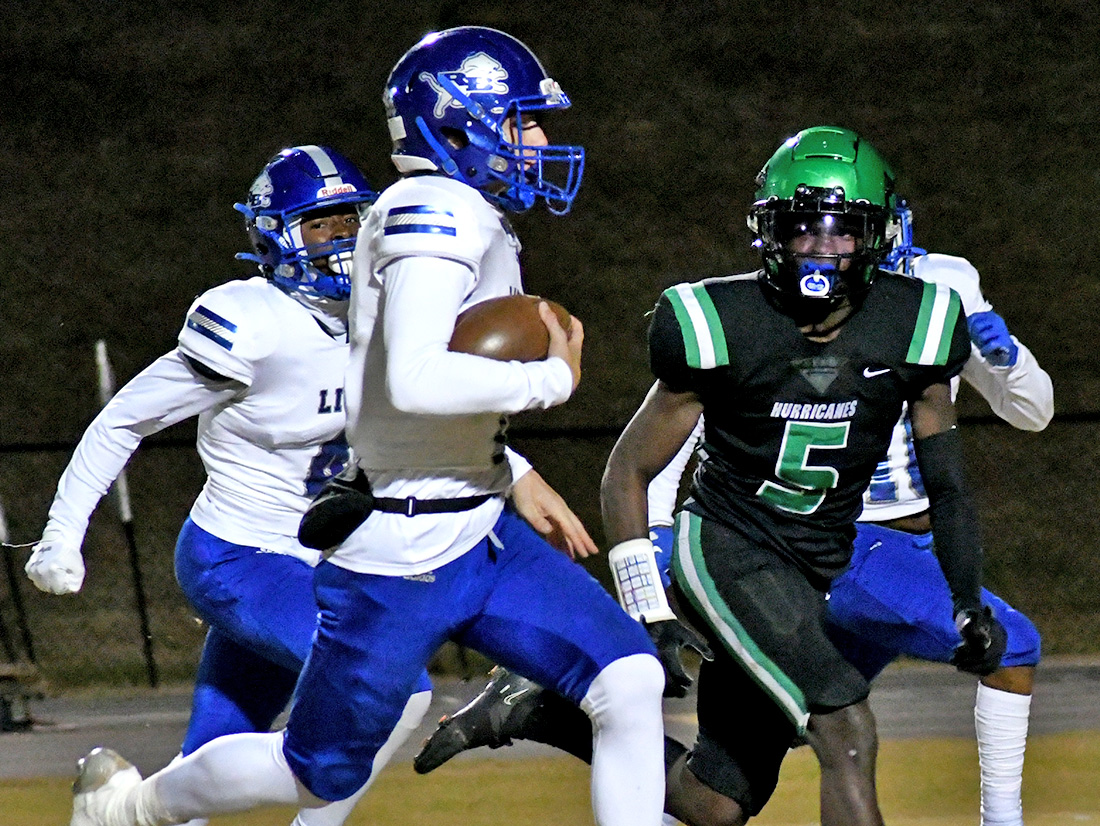 PHOTOS East Hamilton Football Hosts Red Bank