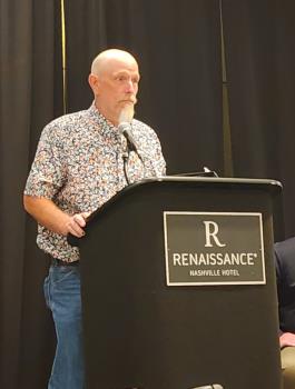 Johnny Ledford receives award