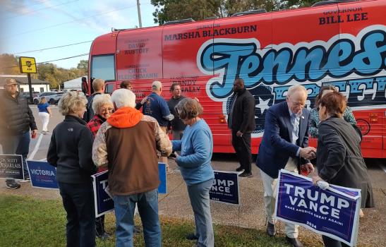 Congressman John Rose, in the fore front, and Speaker Cameron Sexton greet Rhea Countians who came out to meet the Freedom Tour.