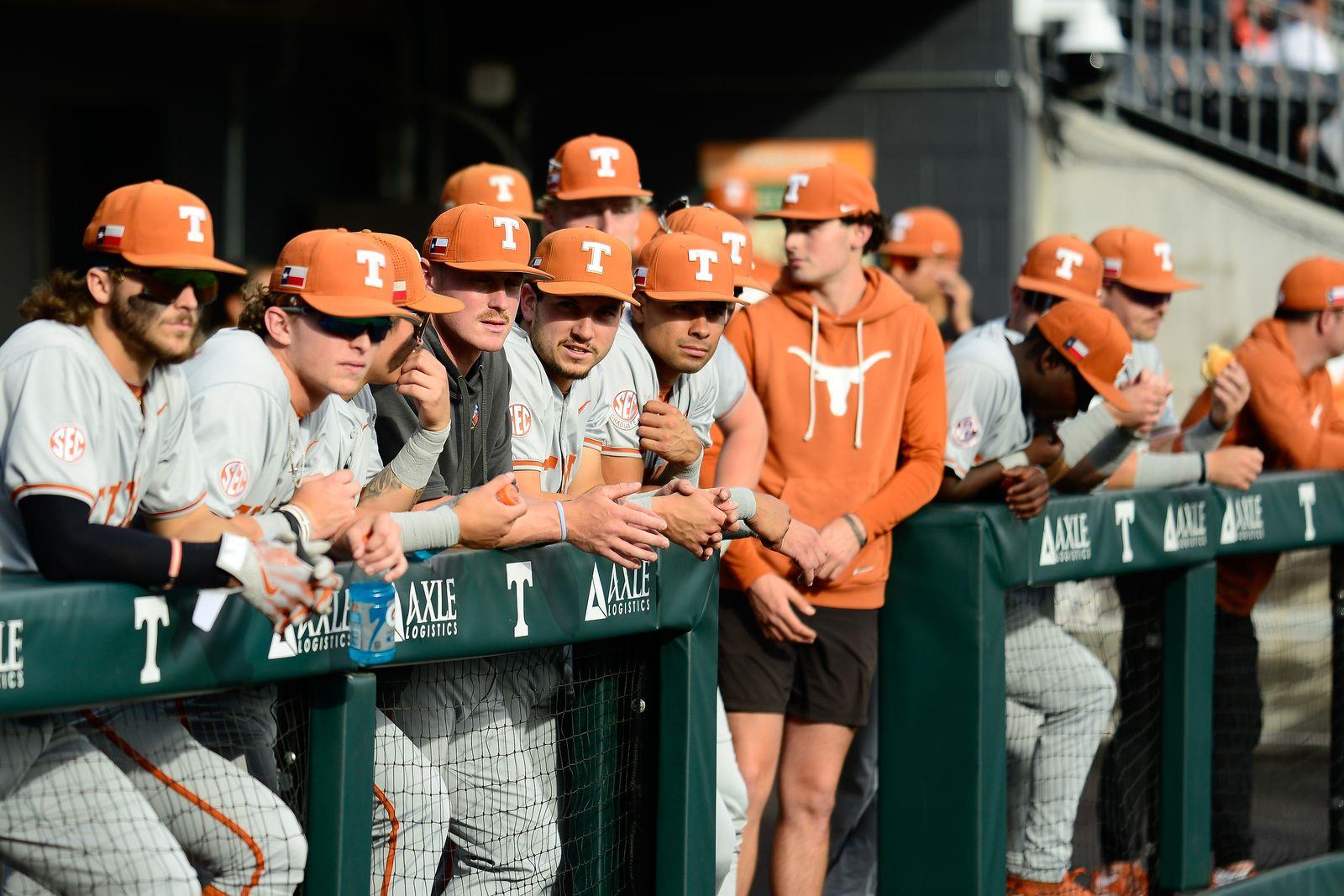 Kuhns' Record-Setting Night Leads Vols Past #3/4 Texas In Series Opener ...