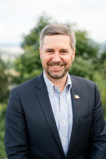 Signal Mountain Vice Mayor Clay Crumbliss Seeks Re-Election